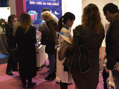 �����ꏊ�����R����չ���ܵ��gӭ