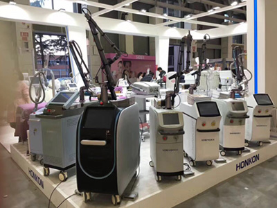 �����ꏊʢ�b��ϯ����������၆���H����չ