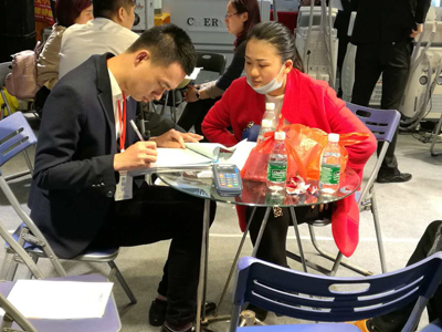 �����ꏊ(qi��ng)��(j��)�ϼ��ϲ�������(hu��)�F(xi��n)��(ch��ng)ʢ�rֱ��